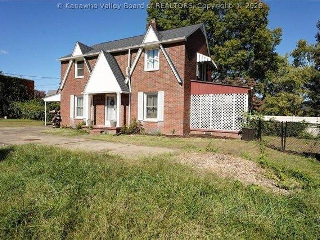 House for sale in Charleston, West Virginia