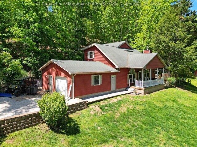 House for sale in Charleston, West Virginia