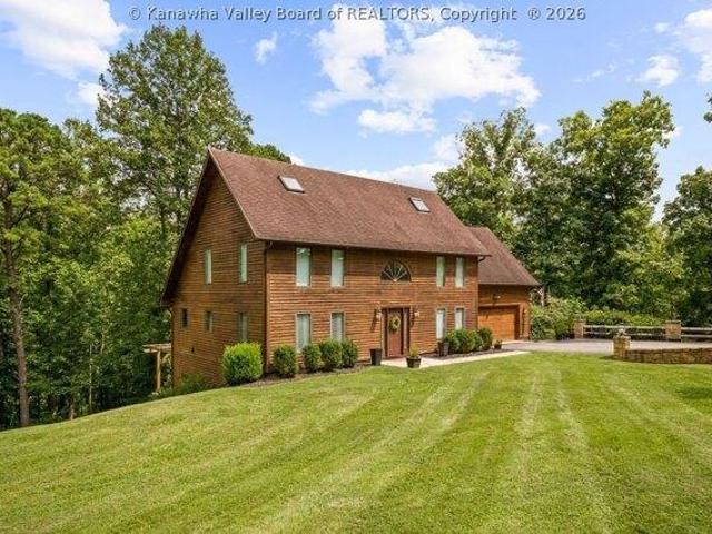 House for sale in Charleston, West Virginia