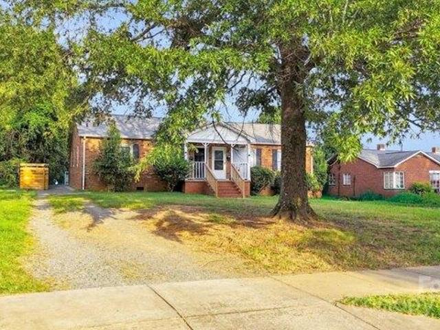 House for sale in Mecklenburg, North Carolina