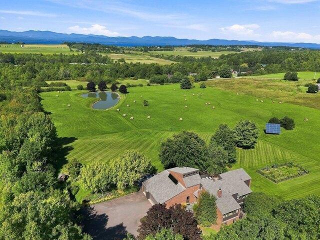House for sale in North Ferrisburg, Vermont