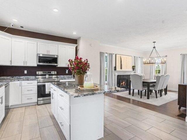 House for sale in Charlton, Massachusetts