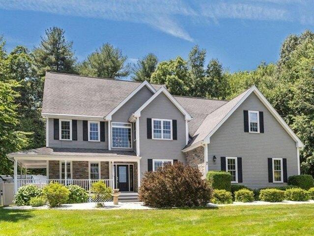 House for sale in Charlton, Massachusetts