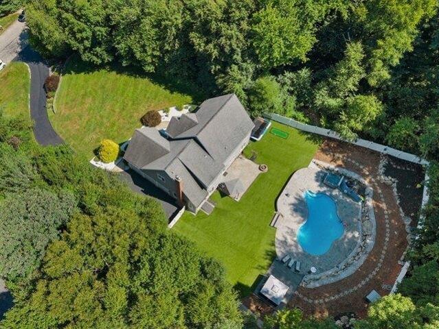 House for sale in Charlton, Massachusetts