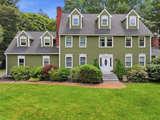 House for sale in Charlton, Massachusetts