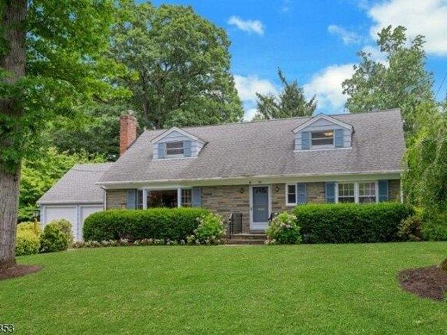 House for sale in Chatham, New Jersey