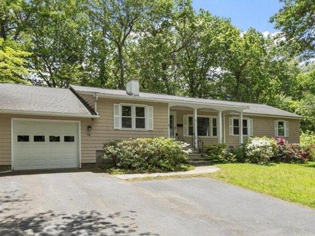 House for sale in Chelmsford, Massachusetts