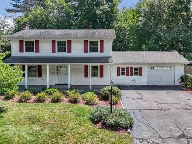 House for sale in Chelmsford, Massachusetts