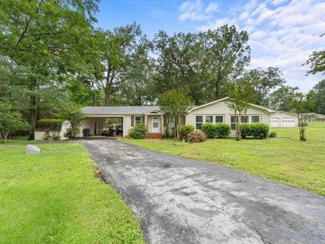 House for sale in Cherokee