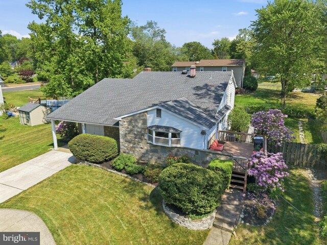 House for sale in Woodcrest, Cherry Hill Township