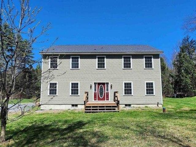 House for sale in Chester, Windsor County