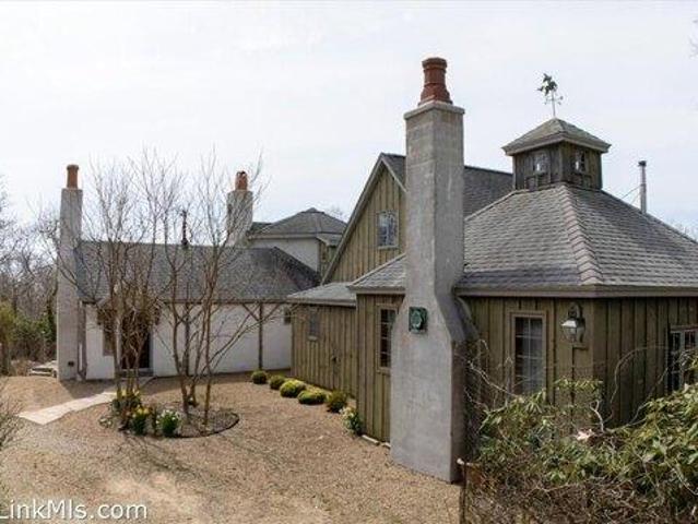 House for sale in Chilmark, Dukes County