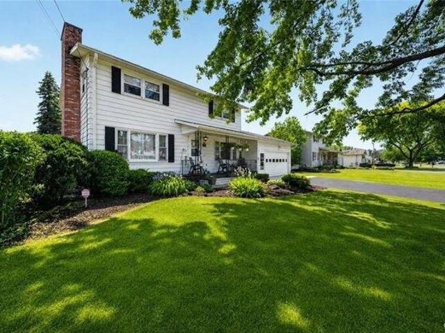 House for sale in Cicero, New York