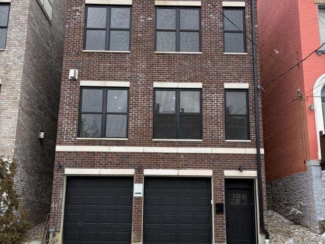 House for sale in Roselawn, Ohio