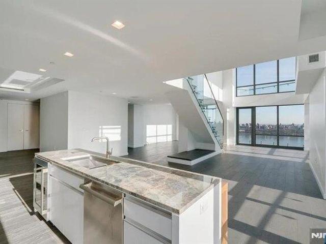 Condo for sale in Cliffside Park, Bergen County