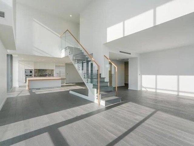 Condo for sale in Edgewater, New Jersey