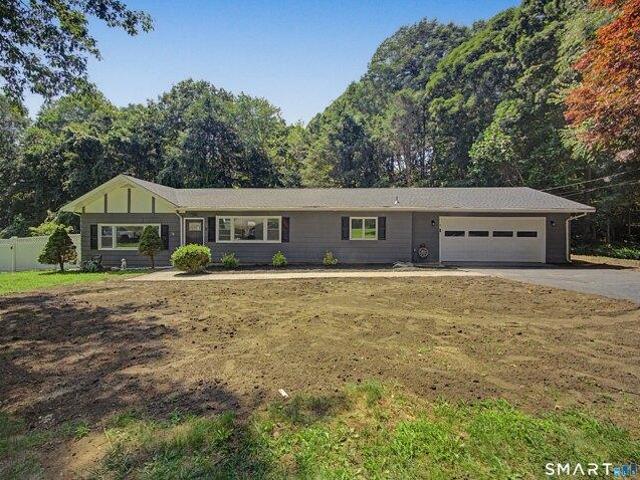 House for sale in Clinton, Lower Connecticut River Valley Planning Region