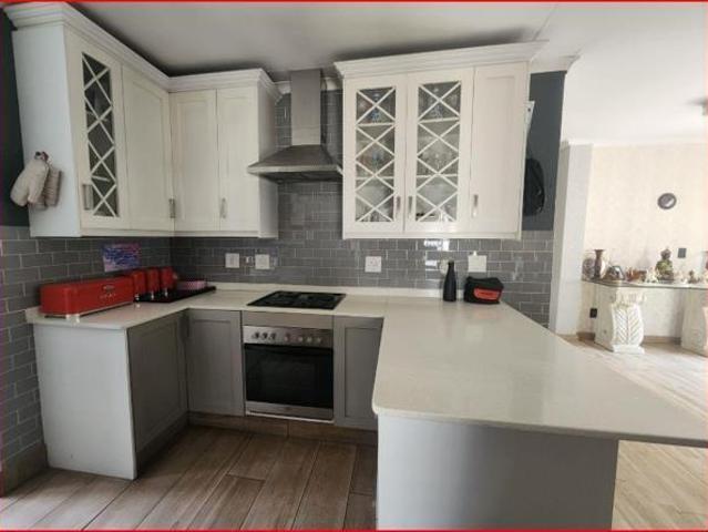 House for rent in Douglasdale, Randburg