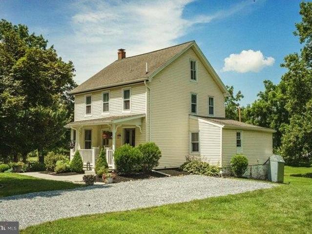 House for sale in Cochranville