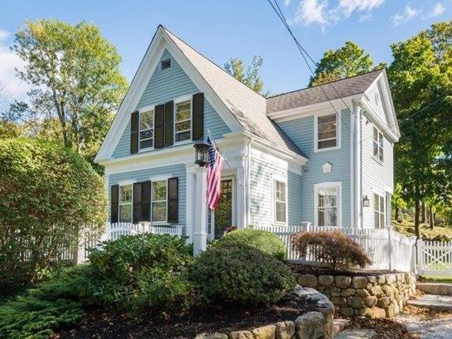 House for sale in Beechwood, Cohasset