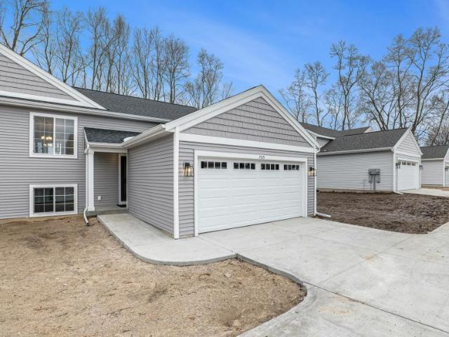 Condo for rent in Plainfield Charter Township, Michigan
