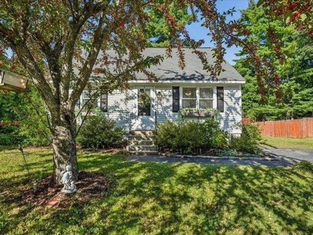 House for sale in New Hampshire
