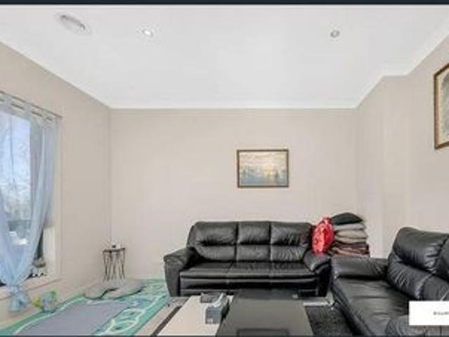 Townhouse for rent in Camerons Creek, Victoria