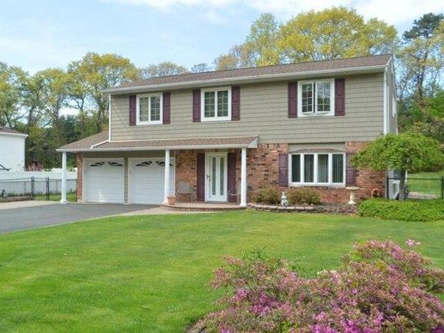 House for sale in Coram