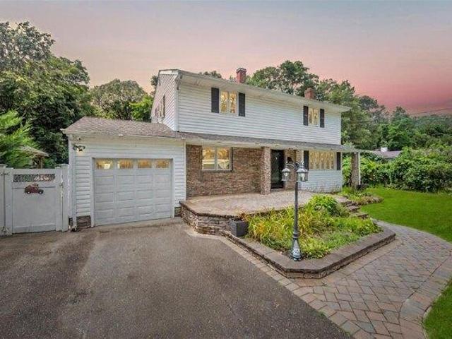 House for sale in Centereach, New York