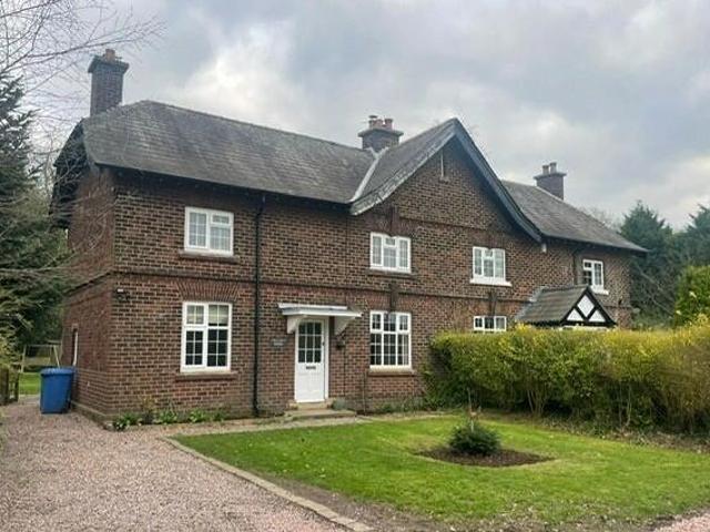 House for rent in Lyons, Greater London
