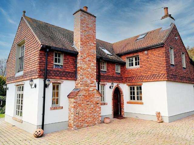 House for sale in Cockmannings, Greater London