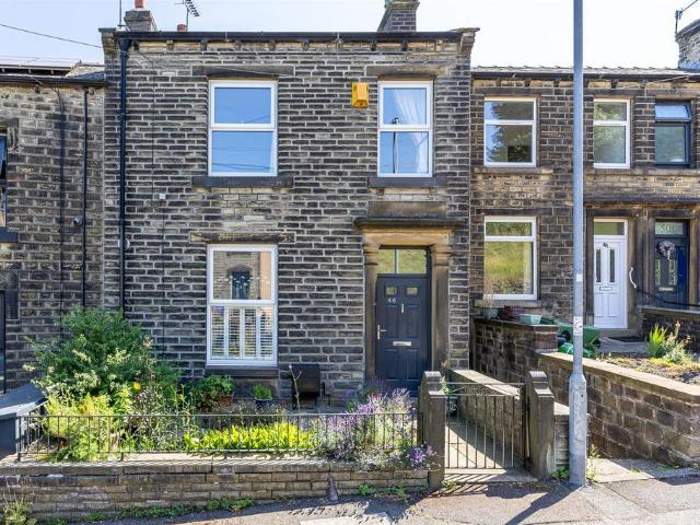 House for sale in Hill Top, Slaithwaite