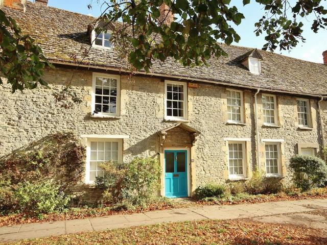 House for sale in Cogges, West Oxfordshire