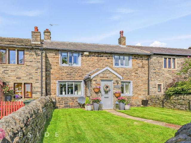 House for sale in Burnedge, Greater Manchester