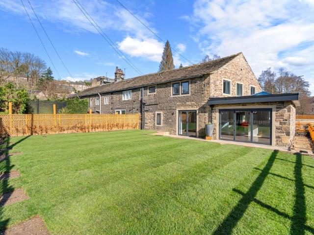 House for sale in Ripponden, West Yorkshire