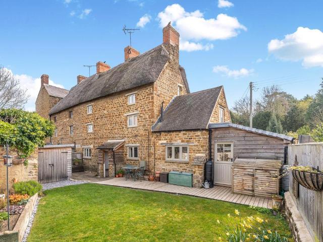 House for sale in Evershot, Oxfordshire