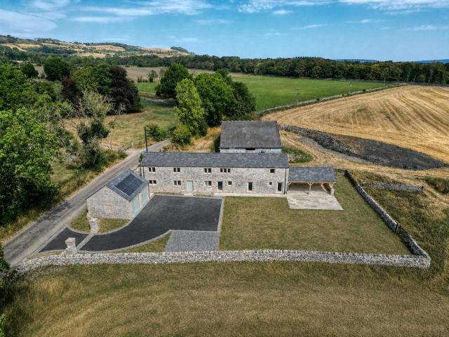 House for sale in Froggatt, East Midlands