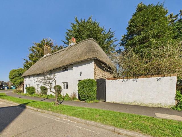 House for sale in Fishersgate, West Sussex