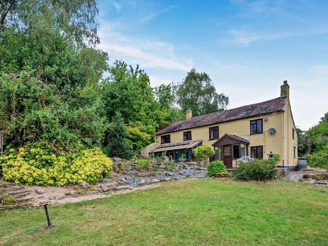 House for sale in Bromsberrow Heath, Gloucestershire