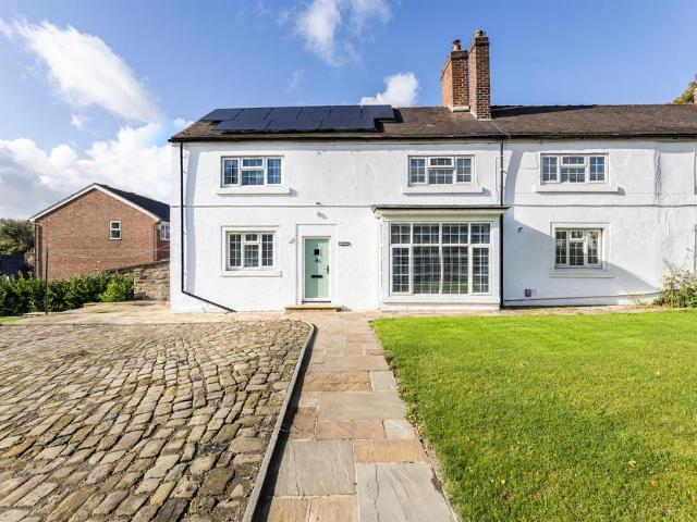 House for sale in Daisy Hill, Leeds