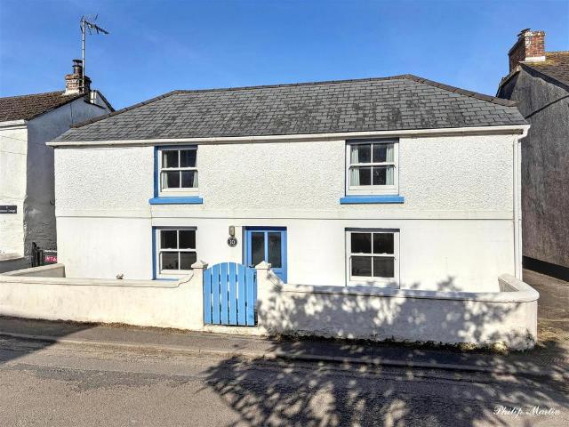 House for sale in Treloan, Gerrans