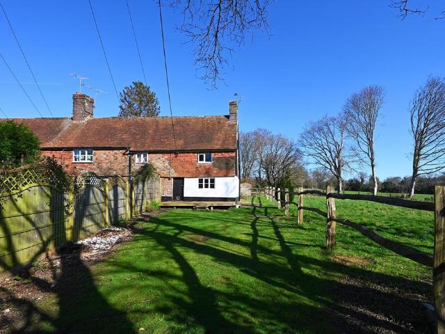House for sale in The Moor, Rother