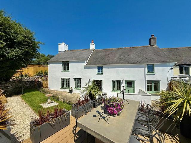 House for sale in Strode, Devon