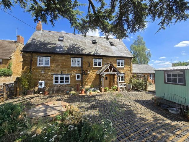 House for sale in Harpole, Northamptonshire