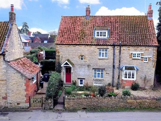 House for sale in Grendon