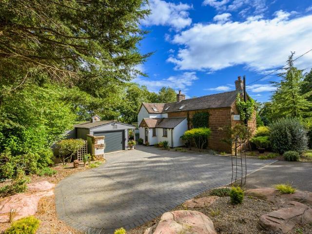 House for sale in Sutton Upon Tern, Hinstock
