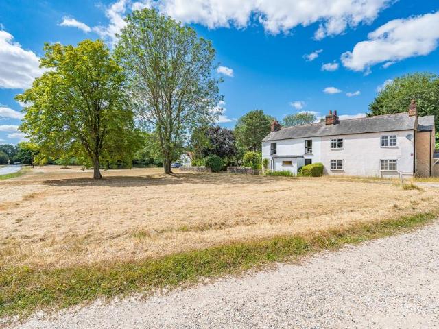 House for sale in Duton Hill, Essex