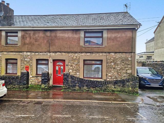 House for sale in Pyle, Wales