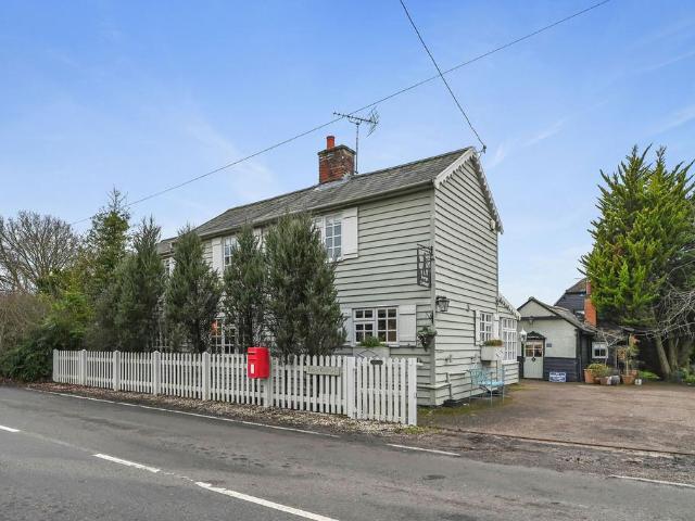 House for sale in Chipping Hill, Essex