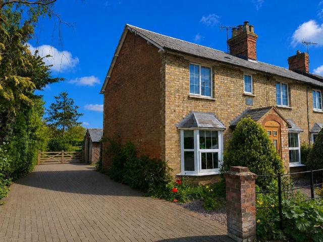 House for sale in Quainton